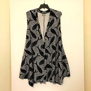 Long, drape open black and white vest